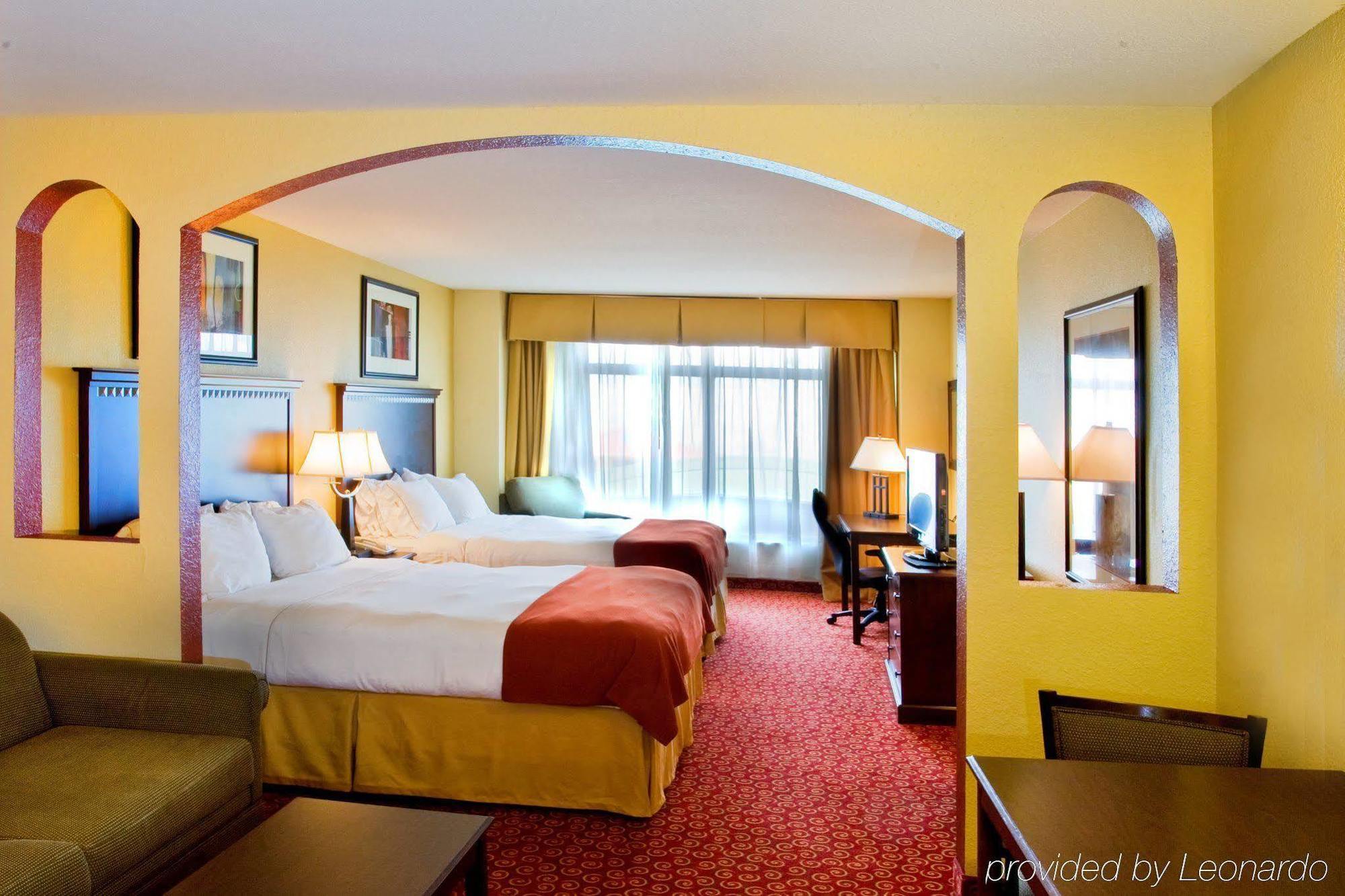 Holiday Inn Express Hotel & Suites Clewiston By Ihg Habitación foto